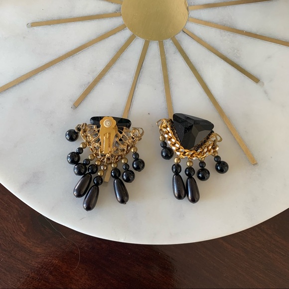 Vintage clip on earrings bundle - Picture 5 of 7